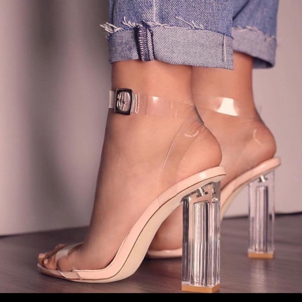 💗6,7 💗 CLEAR transparent Heels🚨 PRICE FIRM🚨