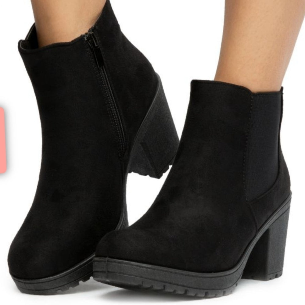 💗9,10 💗 Luna HEELED ANKLE BOOTIES