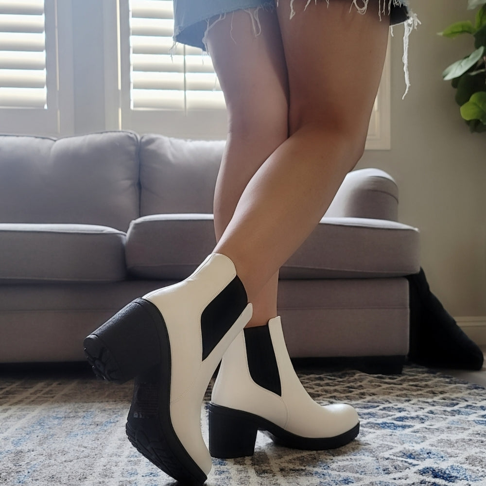 White love Chunky Heel boots