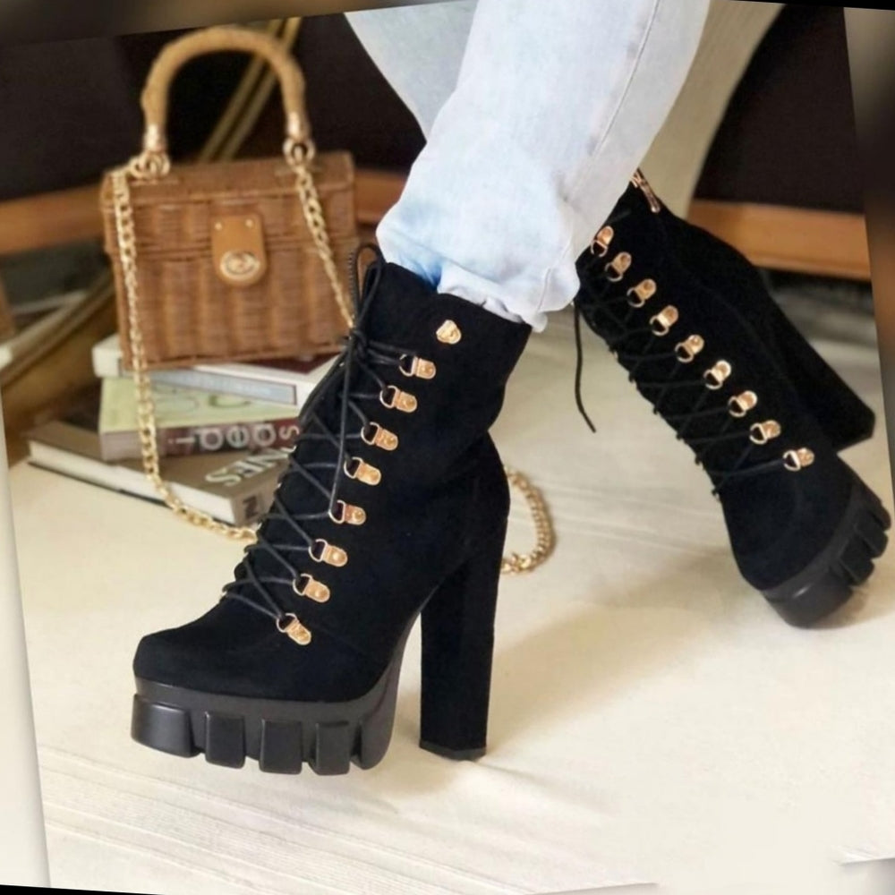 Just In 🖤 Moon are Back Black Vegan Suede Boots