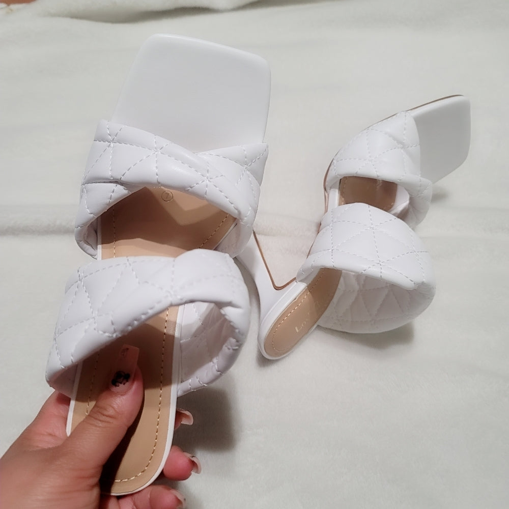 🤍Just In🤍 soft White In Heel