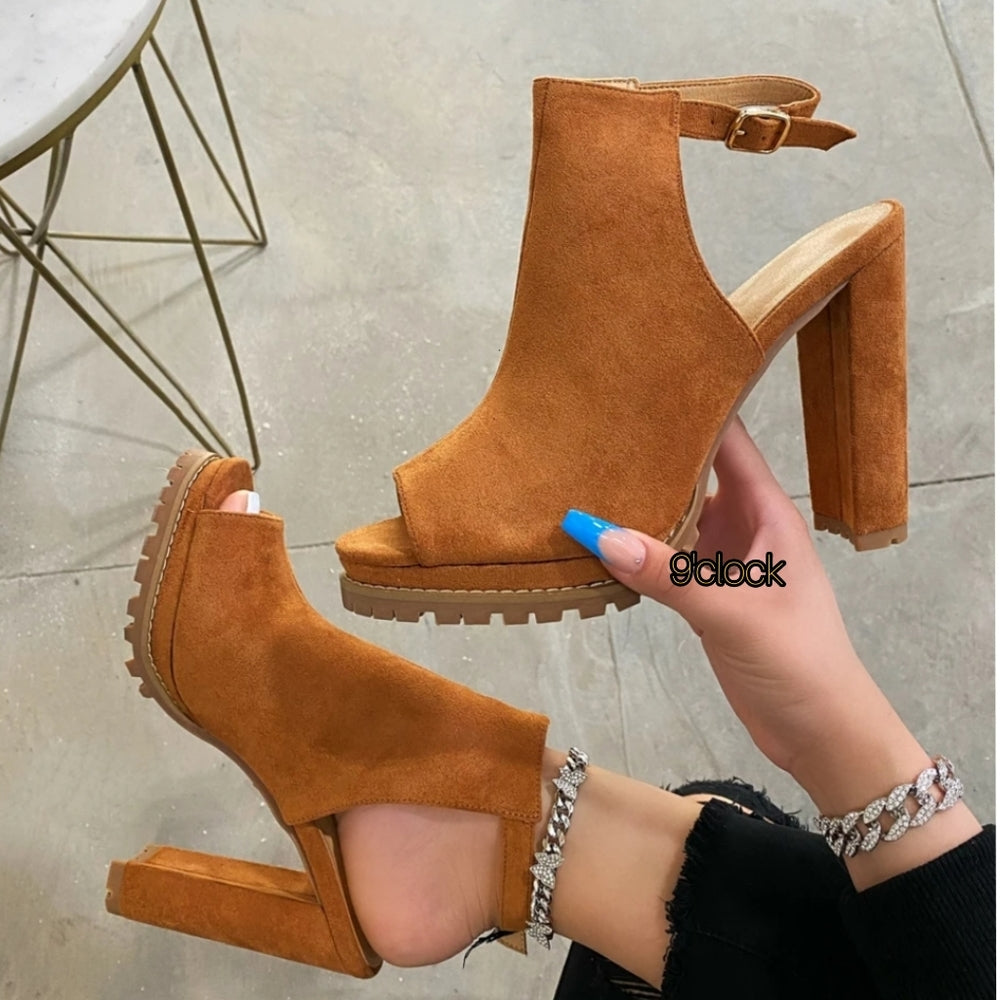 Just In 💓 Jackie's Heel  - Camel