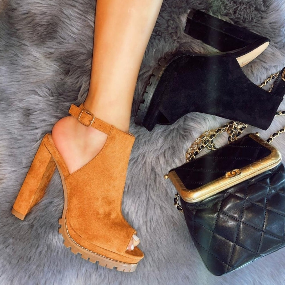 Just In 💓 Jackie's Heel  - Camel